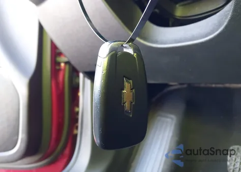 2019 Chevrolet Equinox Premier z USA, uszkodzony, nr VIN 3GNAXPEX7KL159030